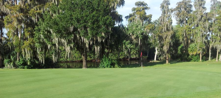 Tarpon Woods Golf Course in Tarpon Spring, Florida